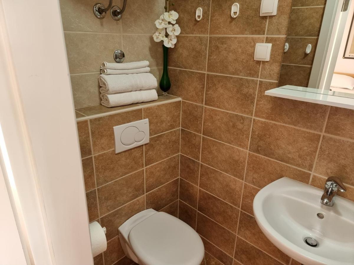 Malena Palace Experience Split Luaran gambar