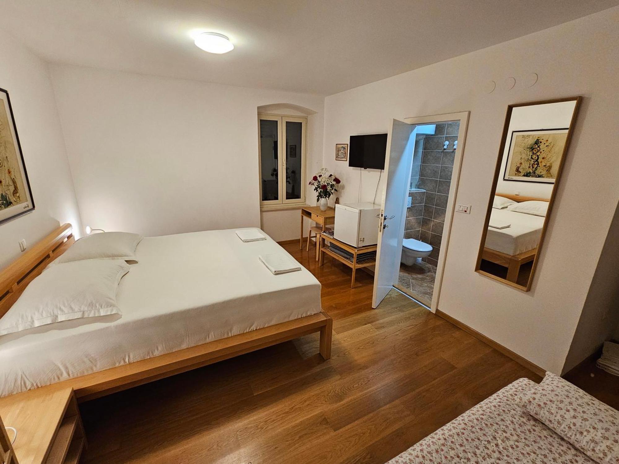 Malena Palace Experience Split Luaran gambar