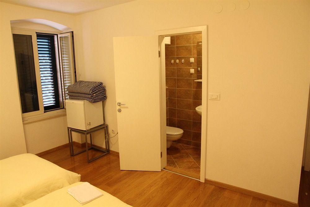 Malena Palace Experience Split Luaran gambar