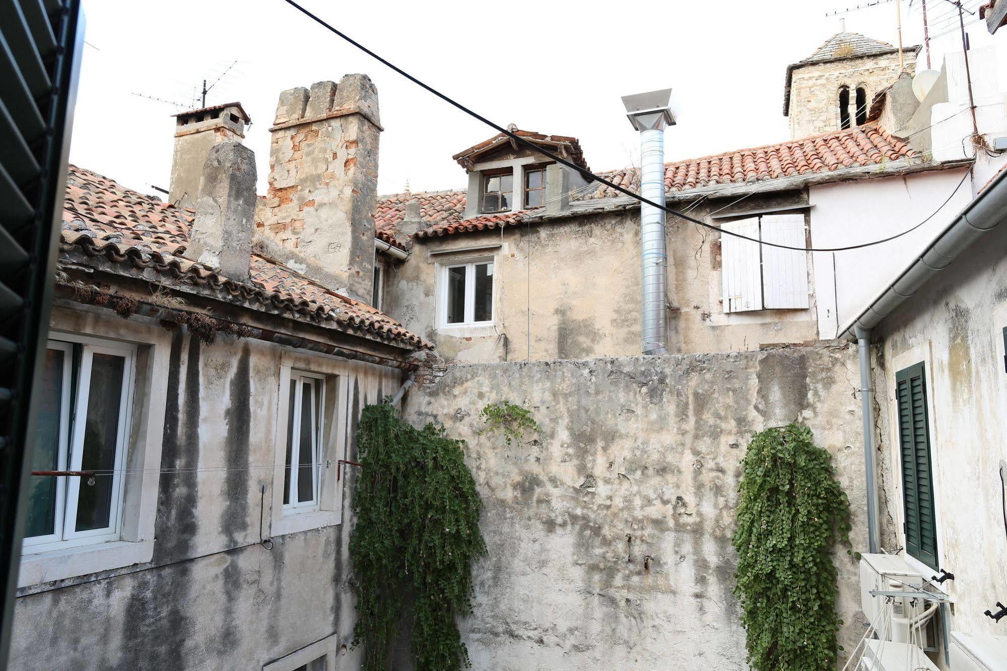 Malena Palace Experience Split Luaran gambar